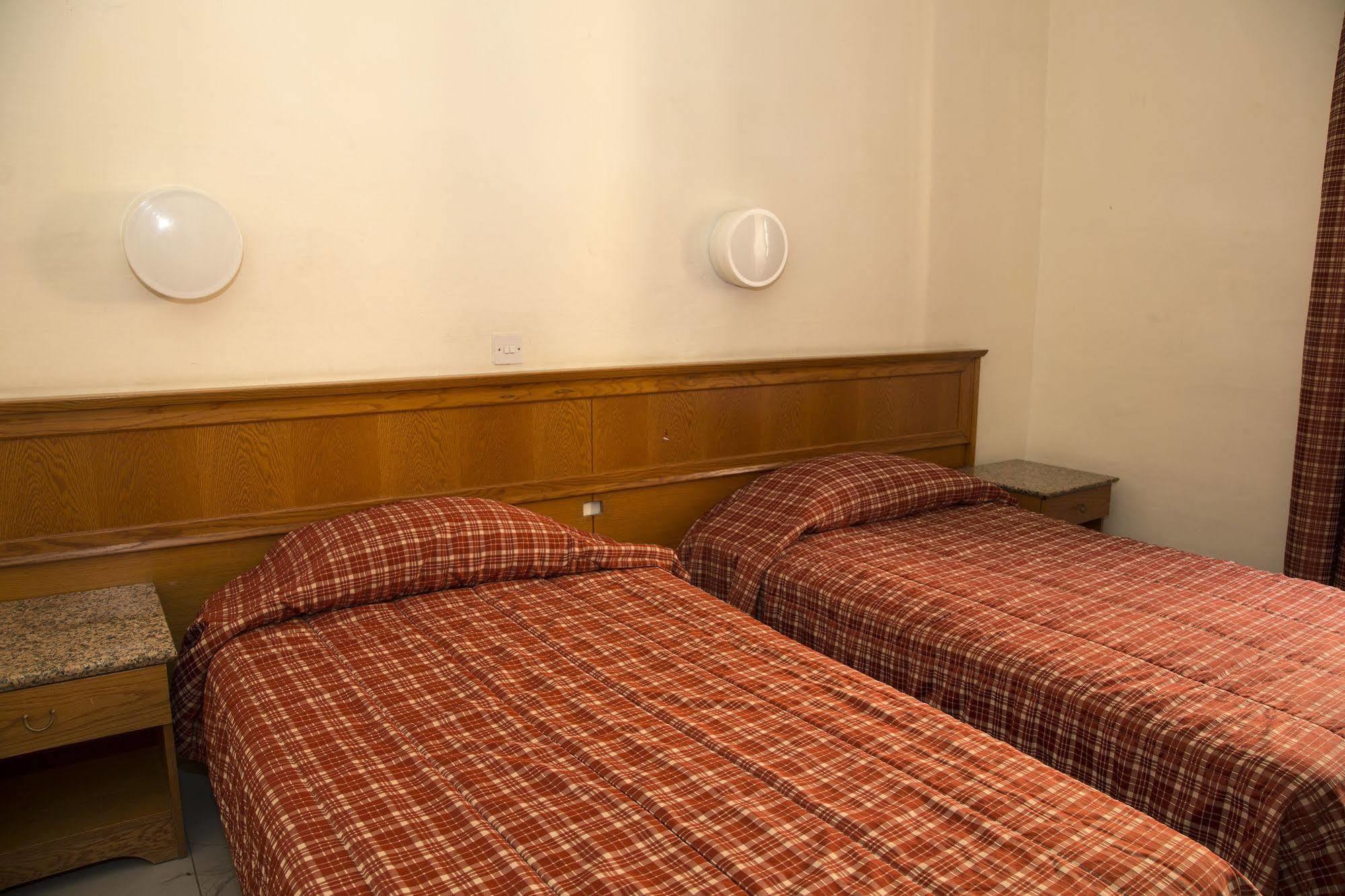 Dragonara Apartments Saint Julian's Dış mekan fotoğraf